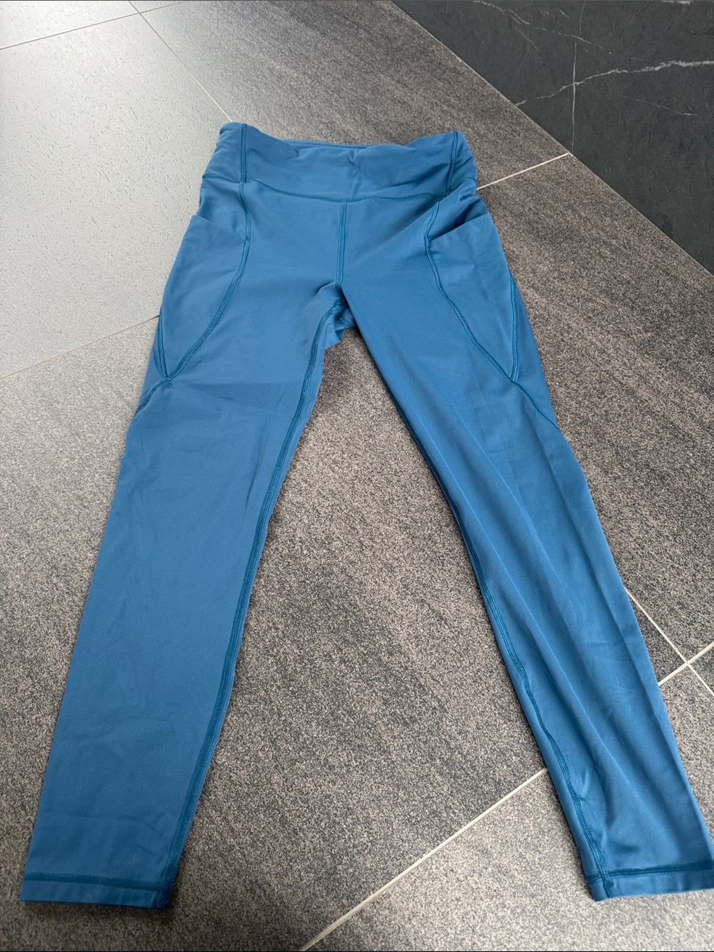 Woman’s Lululemon Athletica Blue Active Leggings